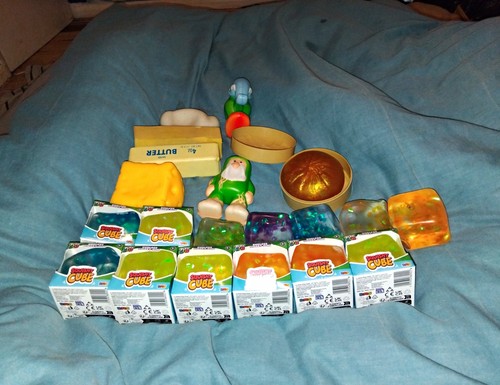 Mixed toy lot squishy cube - mixed,